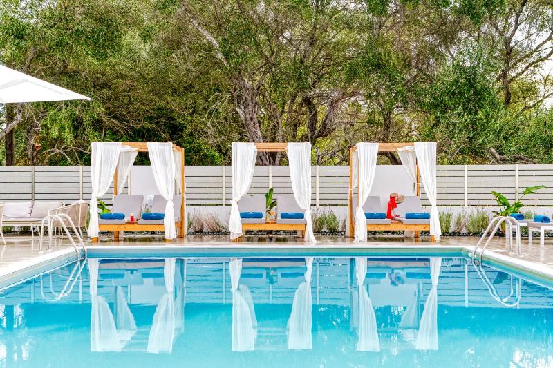 בית מלון כפרי Hidden Cove Corfu