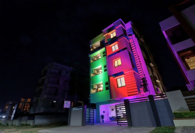 Itsy Hotels Carnival Inn