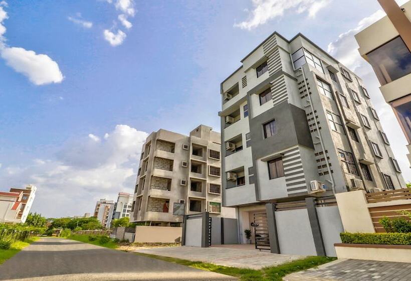 Itsy Hotels Carnival Inn