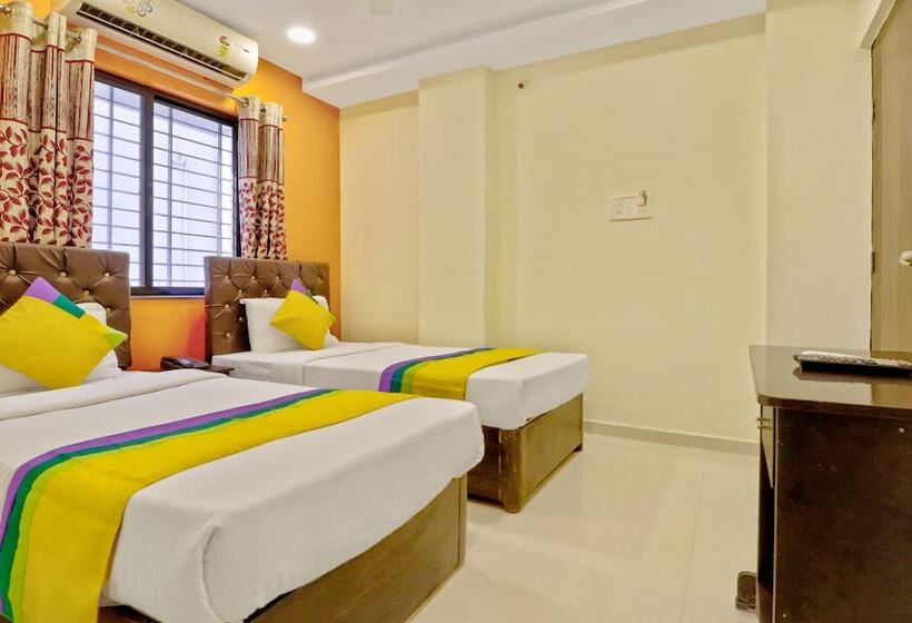 Itsy Hotels Carnival Inn