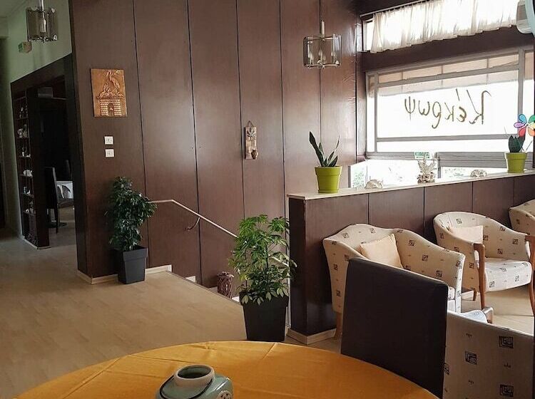 בית מלון כפרי Kekrops