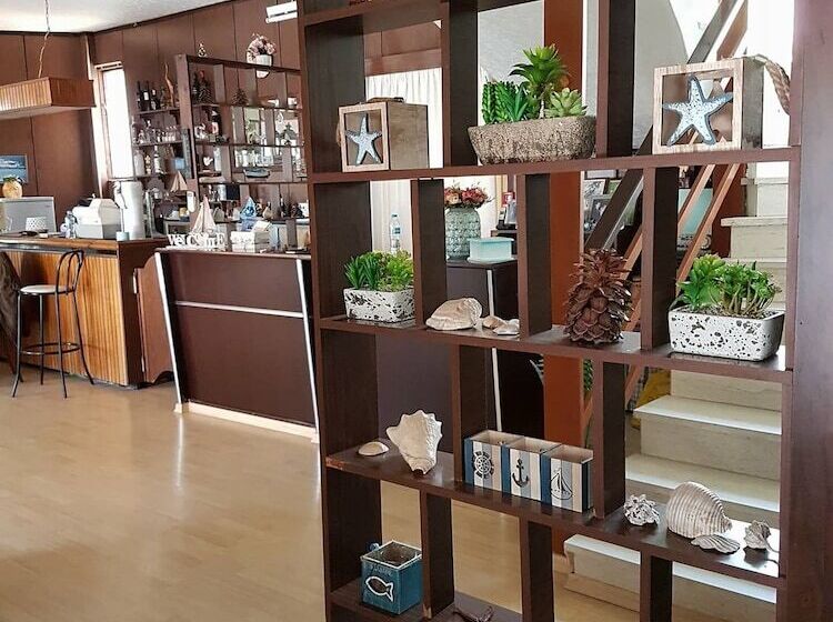 בית מלון כפרי Kekrops