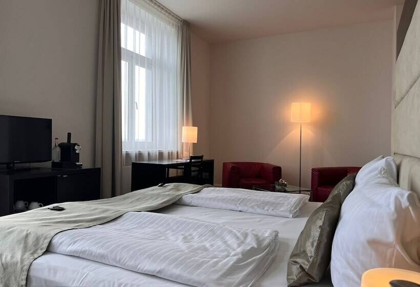 فندق Kieler Yacht Club