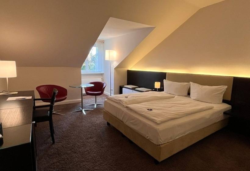 فندق Kieler Yacht Club