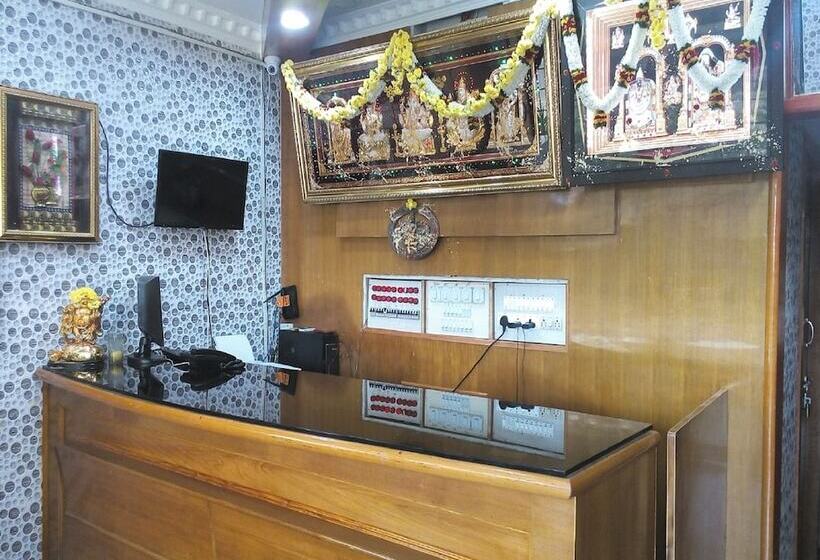 호텔 Kvs Residency