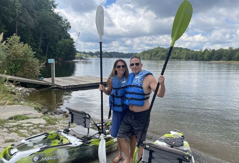 ホテル Lake Norman