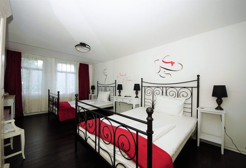 Liebezeit   Ehemals Hotel Dillenburg