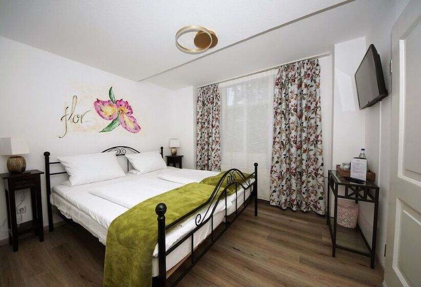 Liebezeit   Ehemals Hotel Dillenburg