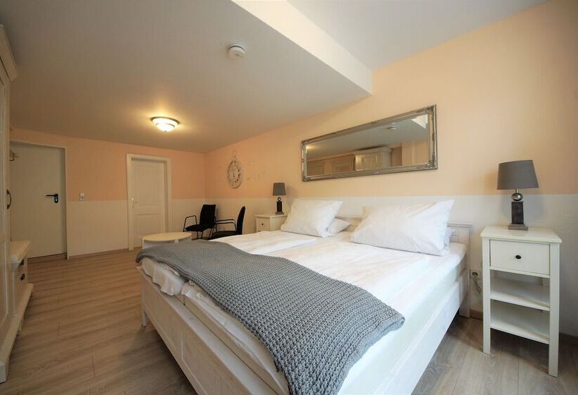 Liebezeit   Ehemals Hotel Dillenburg