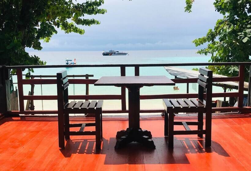 هتل Lipe Garden Beach Resort