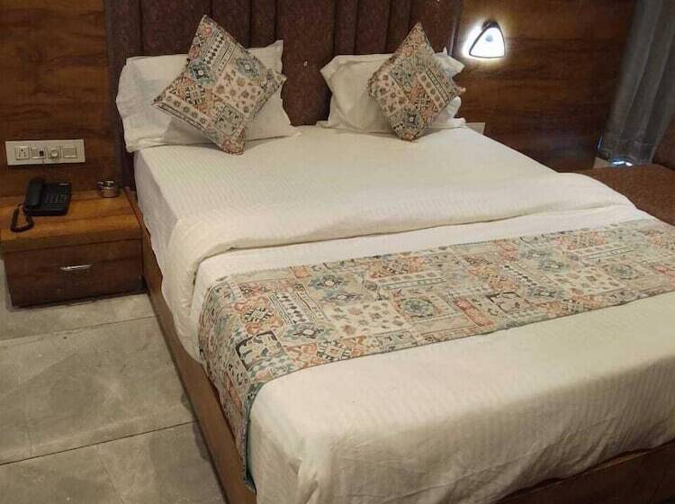 ホテル Lotus Villa