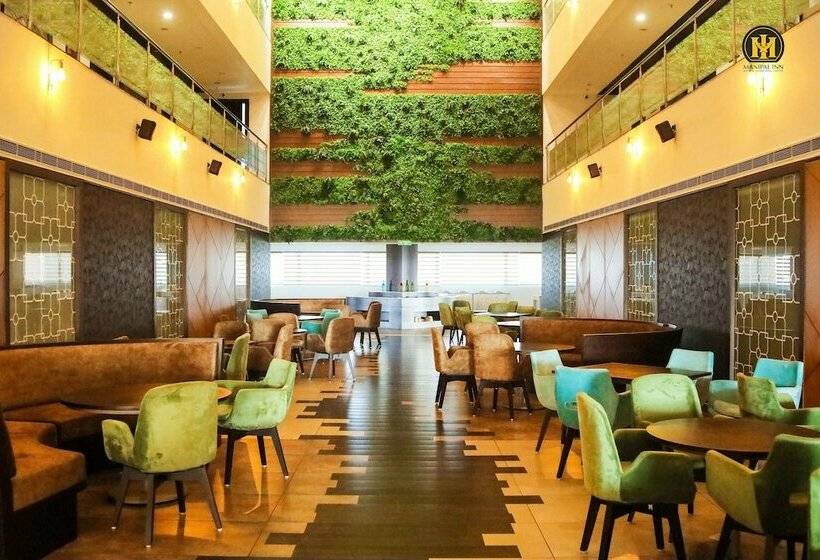 בית מלון כפרי Manipal Inn