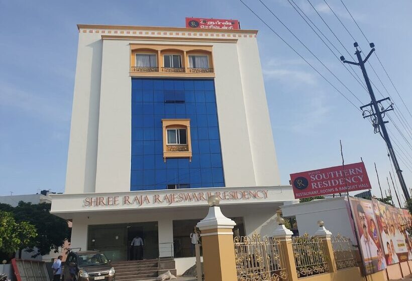 Отель Pondy Southern Residency