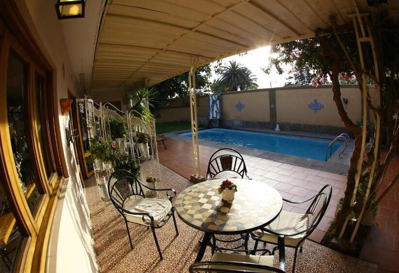 Отель Puerto De Vega