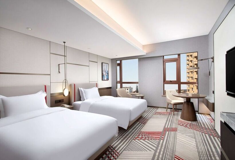 ホテル Ramada Plaza By Wyndham Poyang