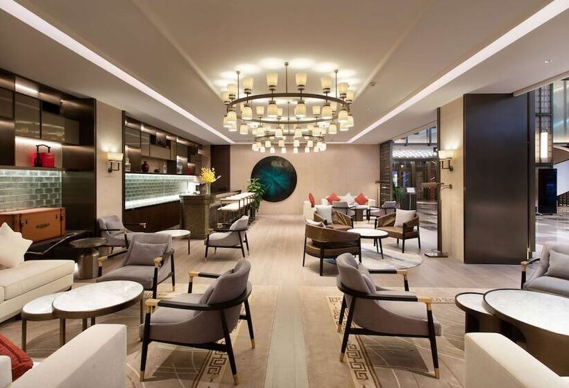 호텔 Ramada Plaza By Wyndham Poyang