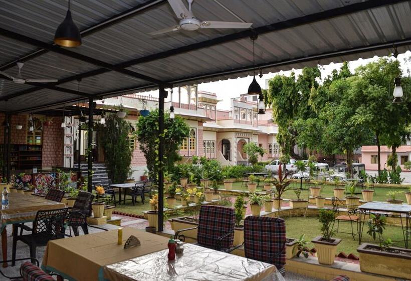 فندق Ranakpur Hill Resort