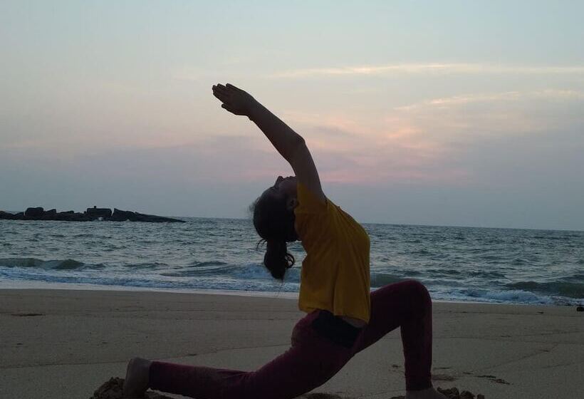 호텔 Red Earth Gokarna