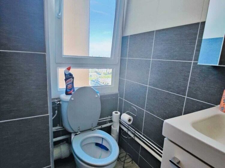 ホテル Roomate Stains