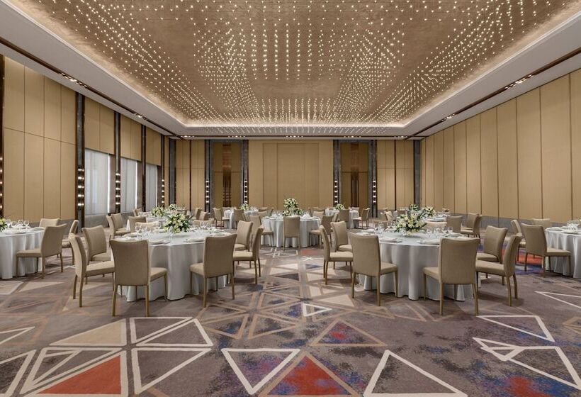 בית מלון כפרי Sheraton Cebu Mactan Resort