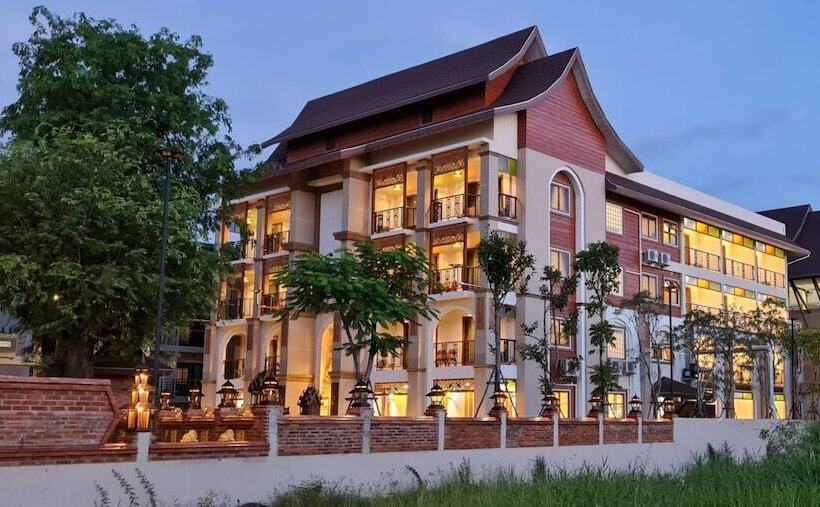 酒店 Siri Nakornpink Chiang Mai