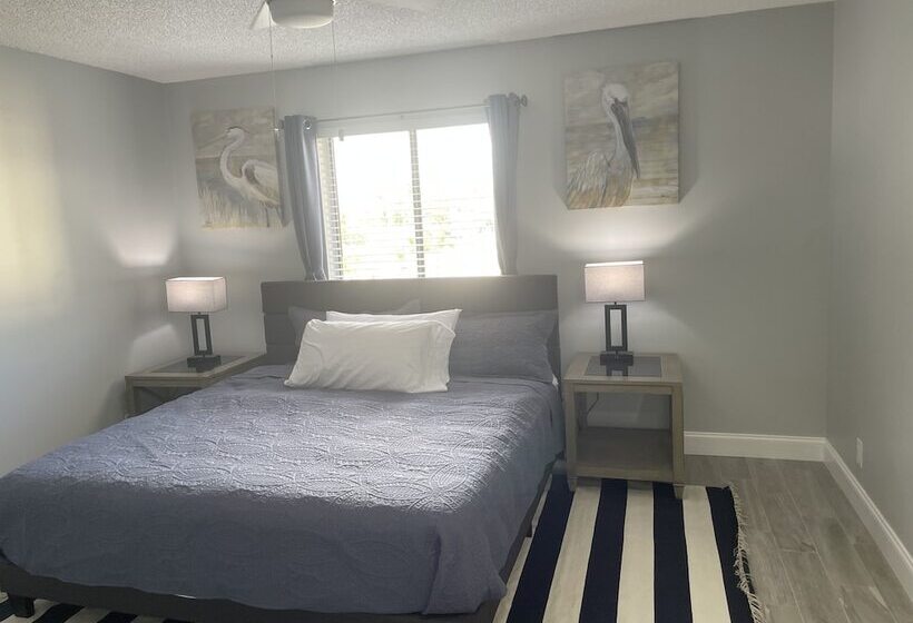 فندق Sunny Palms Inn