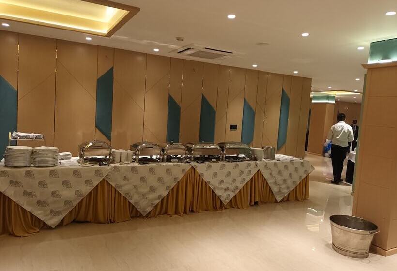 酒店 The Vincent Inn