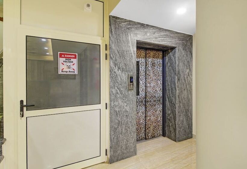 ホテル Treebo Majestic Palms, 2 Km From Colva Beach