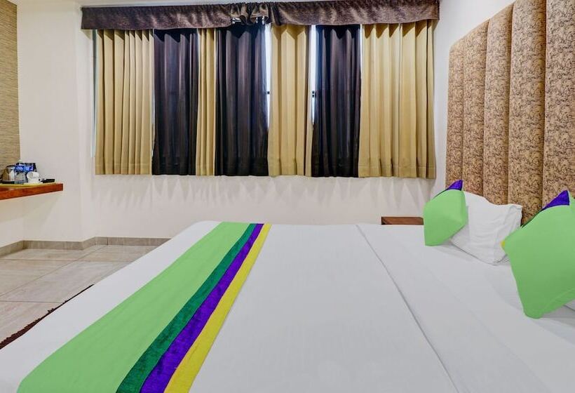 בית מלון כפרי Treebo Trend Sai Sagar