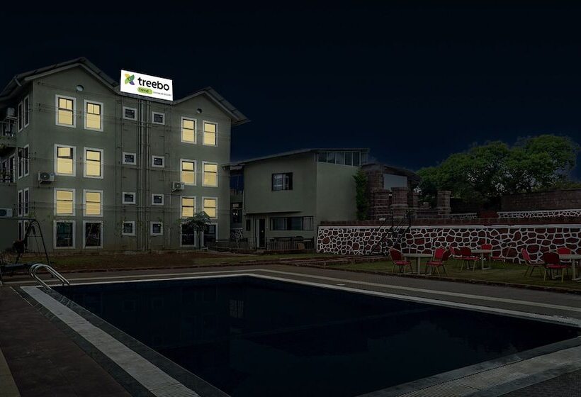 فندق Treebo Vhyomaan Resort