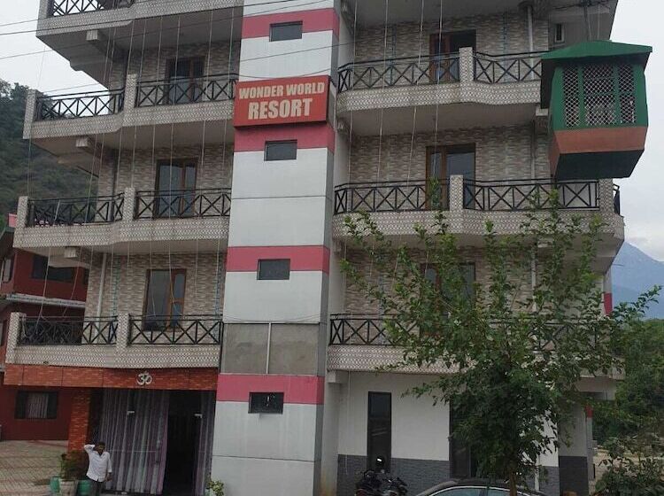 هتل Wonder World Resort