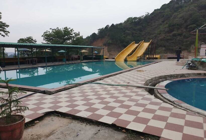 هتل Wonder World Resort