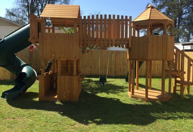 فندق Yellow Diamond Inn