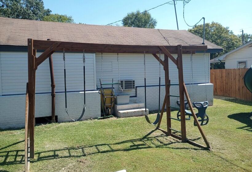 فندق Yellow Diamond Inn