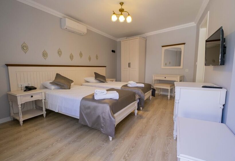 Отель Icarus Alacati +16