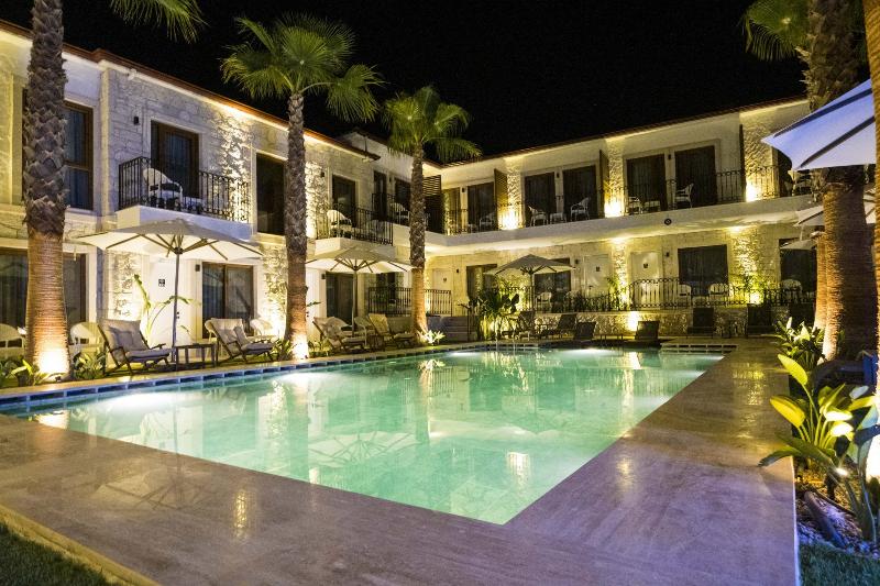 Отель Icarus Alacati +16