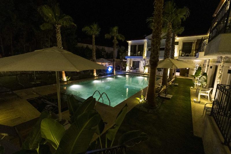 Отель Icarus Alacati +16