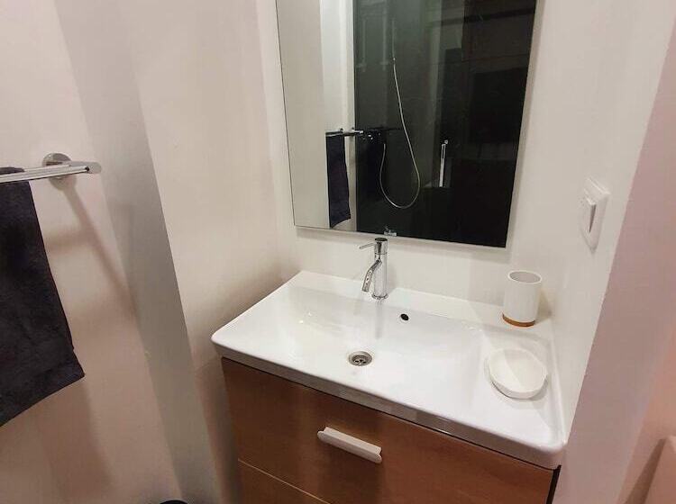 La Forteresse Jacuzzi Sauna