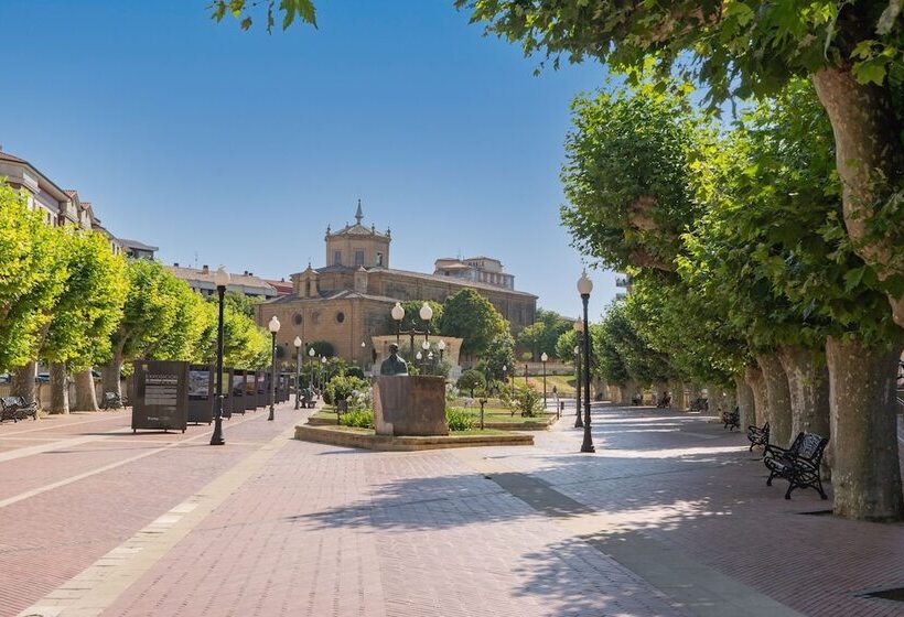 Limehome Haro Calle De La Vega