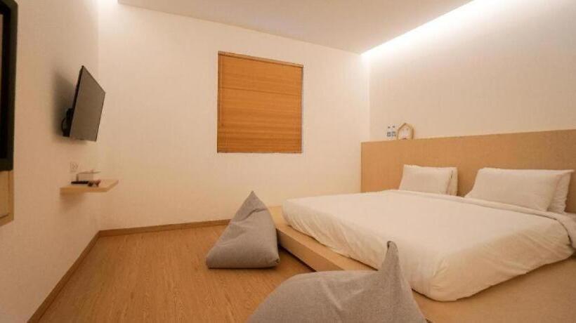 בית מלון כפרי Manuka By Havis