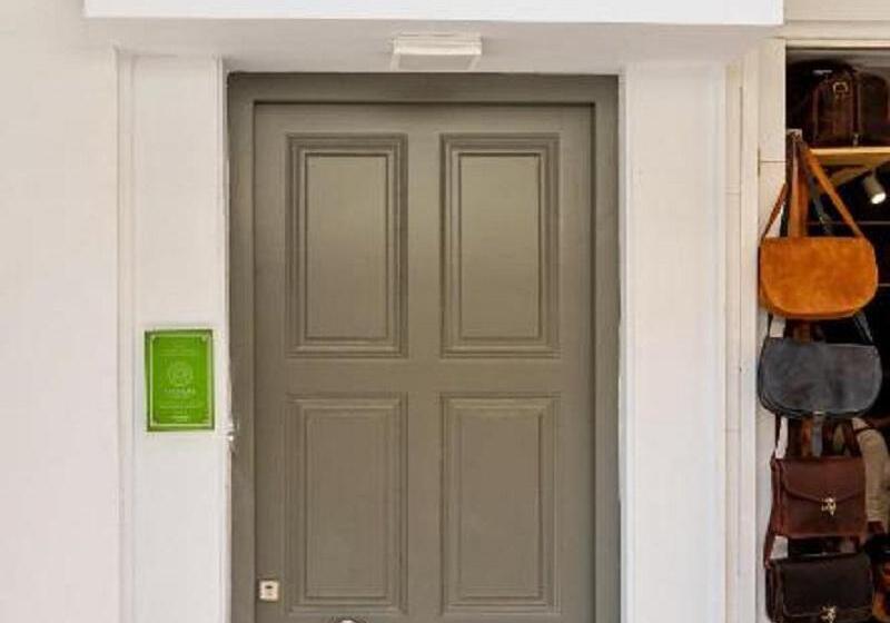 Metropolitan Pearl Boutique