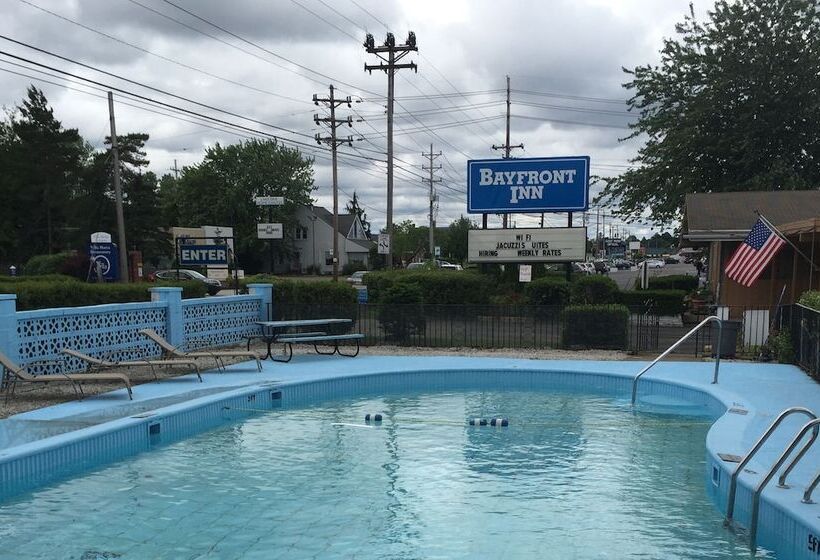 فندق على الطريق Rodeway Inn