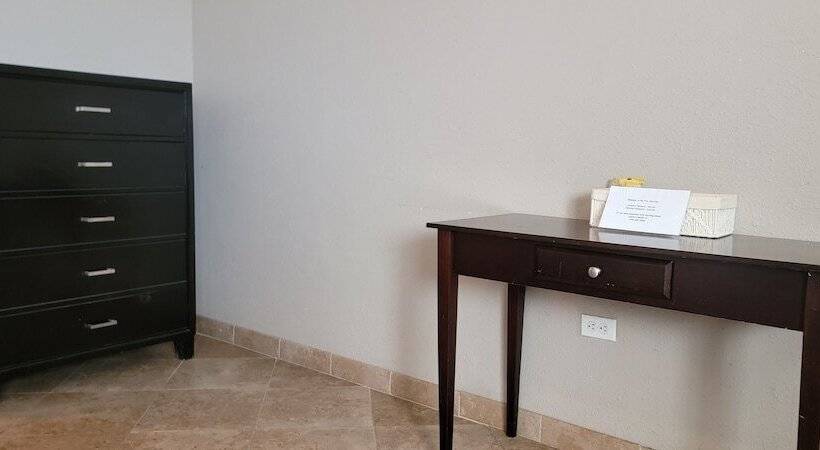 汽车旅馆  Five Star Inn