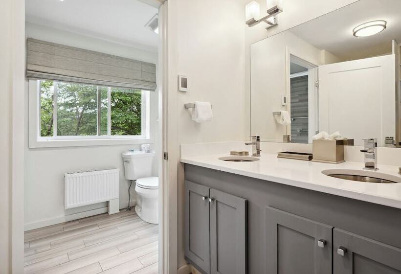 فندق على الطريق Mountaineer Inn