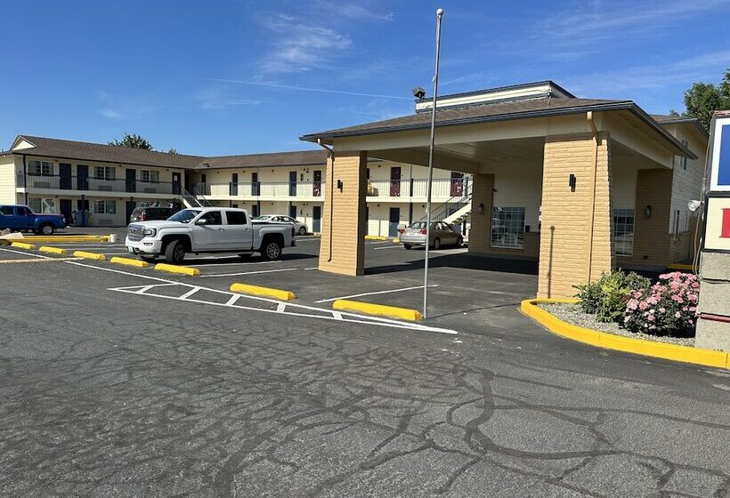 فندق على الطريق Quincy Inn And Suites