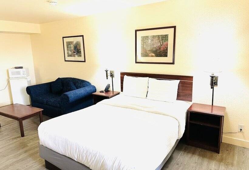 فندق على الطريق Quincy Inn And Suites