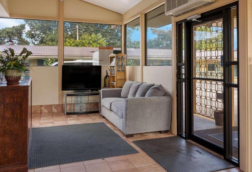 فندق على الطريق Rodeway Inn