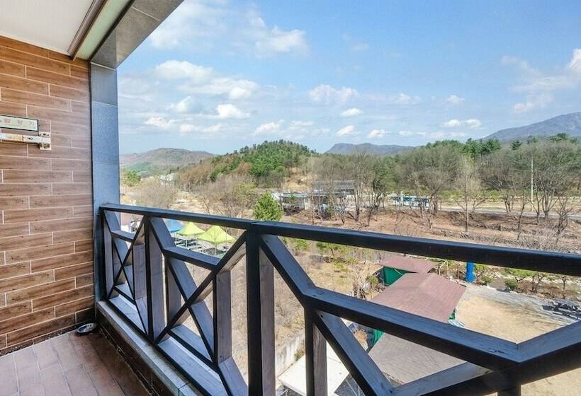 Namyangju Jeongwon Pension