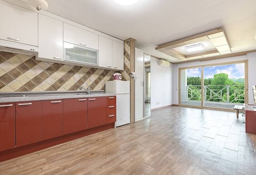 Namyangju Jeongwon Pension