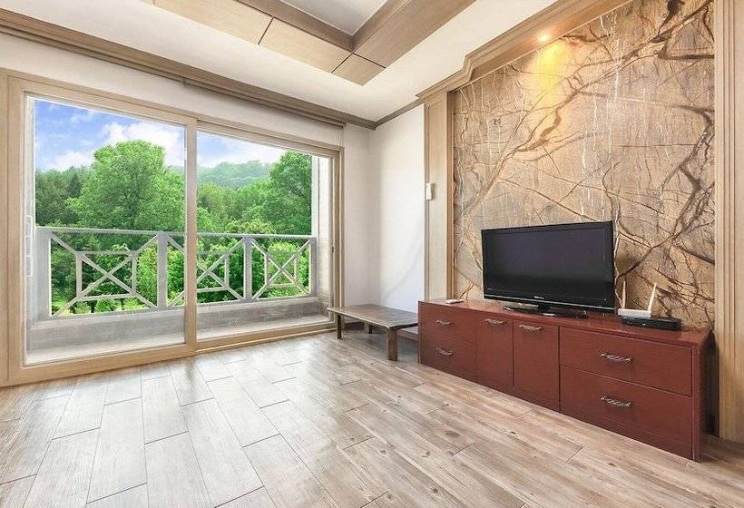 Namyangju Jeongwon Pension